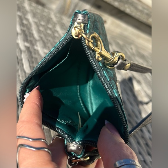 COACH Taylor Green Teal Snake Reptile Print Wristlet Sateen with leather trim - Picture 8 of 8